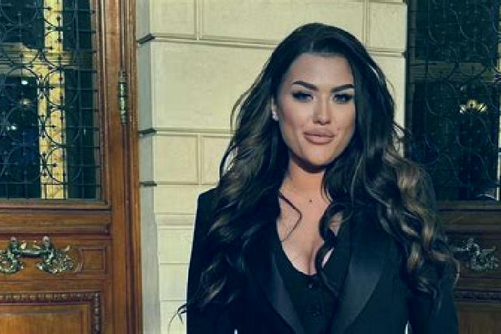 Abigail, 35 — Escort in Neicu, Romania