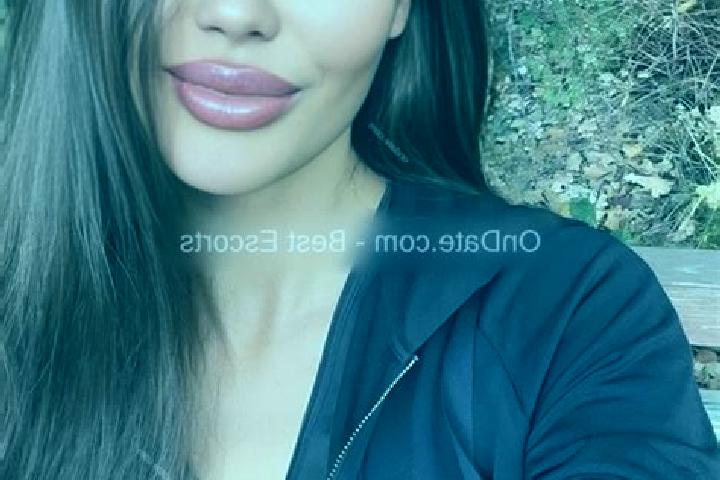 Abigail, 35 — Escort in Zorak, Armenia