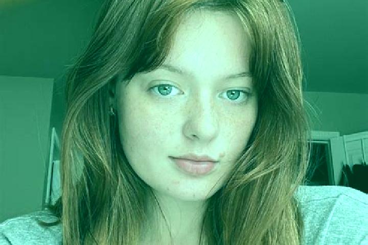 Abigail, 36, a auburn grey-eyed european companion based in L Olleria. Offering OWO, Girlfriend Experience, Dinner Date. Available for incall and outcall, ov...