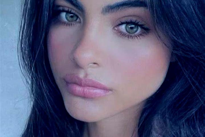 Abigail, 36, a black dark-eyed caucasian companion based in Pail. Offering 69, GFE, Deep French Kissing, Duos. Available for incall and outcall, overnight bo...