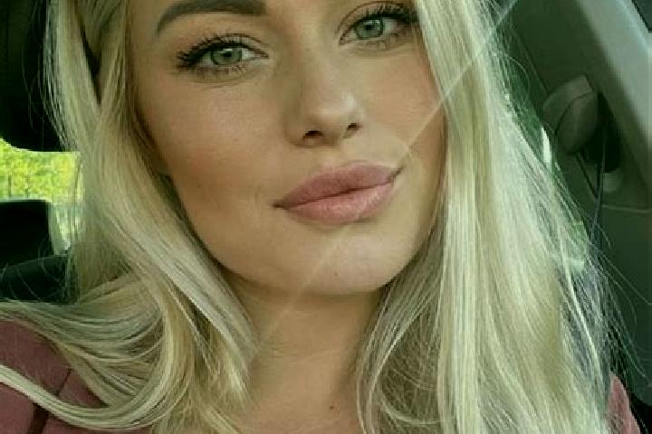 Abigail, 36, a blonde hazel-eyed caucasian companion based in Piuma. Offering Tantra, OWO, A-Level, Fetish. Available for incall and outcall, overnight booki...