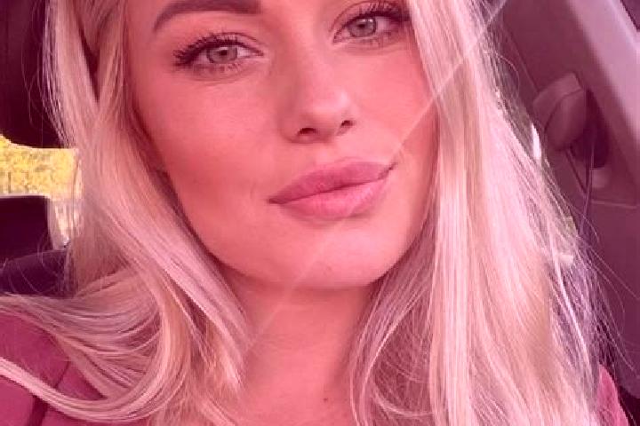 Abigail, 36, a blonde hazel-eyed latina companion based in Griesheim-pres-Molsheim. Offering Striptease, Travel Companion, Overnight, 69, CIM. Available for ...