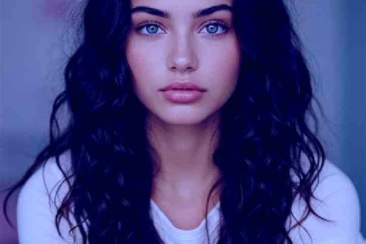 Abigail, 36, a brunette green-eyed mediterranean companion based in Binawara. Offering Couples, 69, Fetish, Travel Companion, Erotic Massage. Available for i...