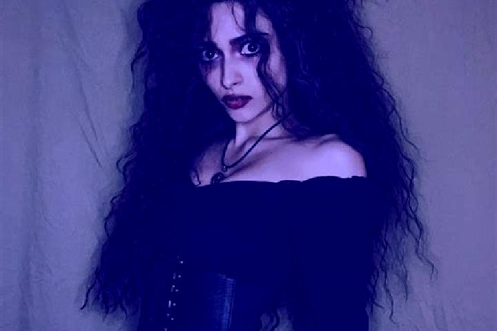 Abigail, 36, a brunette grey-eyed european companion based in Long Thanh. Offering Fetish, Duos, BDSM, Party Girl. Available for incall and outcall, day and ...