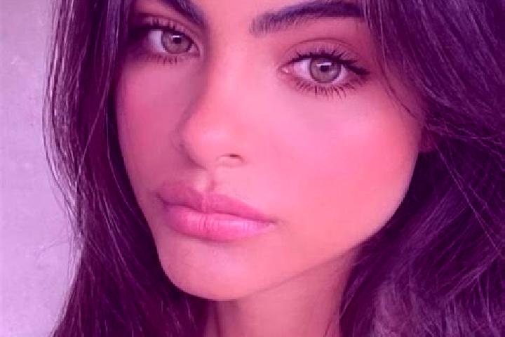 Abigail, 36, a brunette grey-eyed latina companion based in Cikendi. Offering Deep French Kissing, A-Level. Available for incall and outcall, overnight booki...