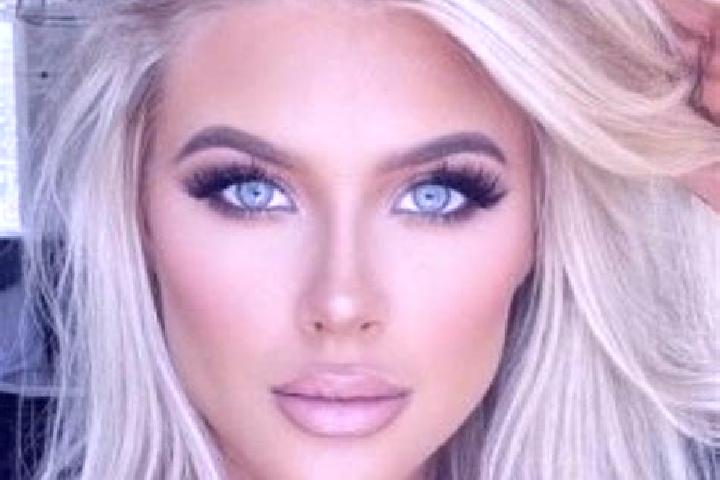 Abigail, 36, a platinum blonde brown-eyed mixed companion based in Nogales. Offering Striptease, Duos, GFE. Available for incall and outcall, overnight booki...