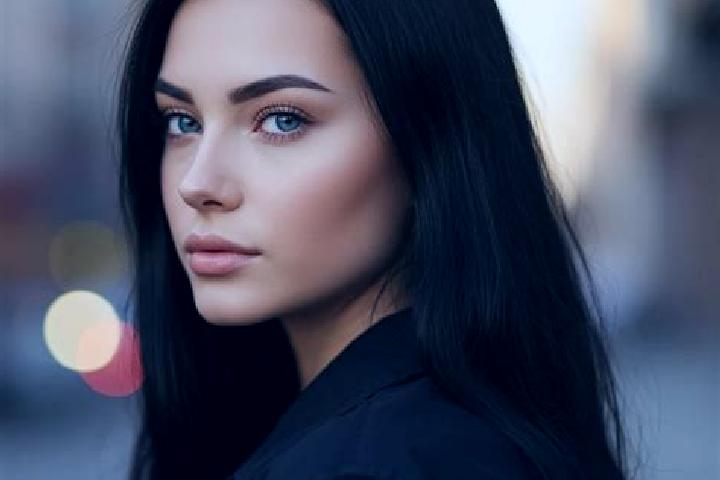 Abigail, 36, a red blue-eyed latina companion based in Erdenet. Offering BDSM, Couples, Travel Companion, Erotic Massage. Available for incall and outcall, d...