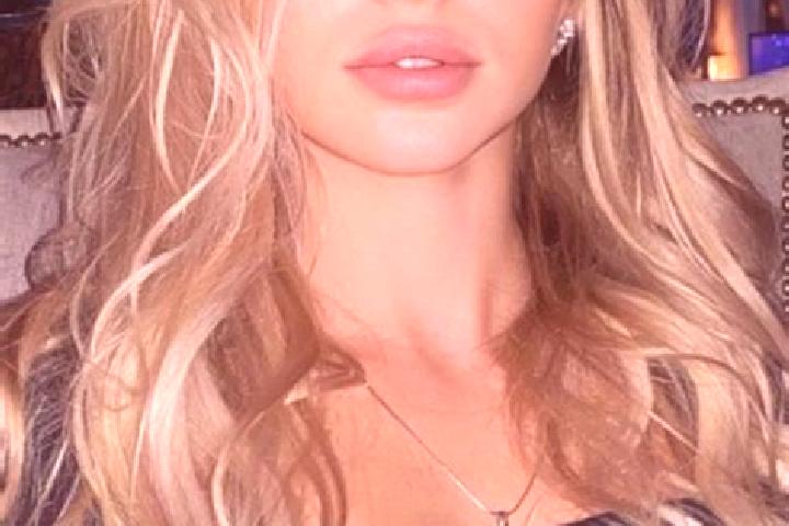 Abigail, 36 — Escort in Radisnyy Sad, Ukraine