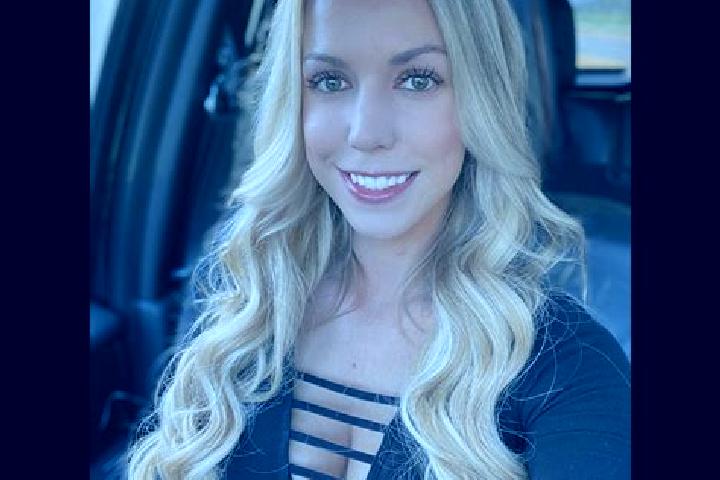 Abigail, 37 — Escort in Canoa, Ecuador