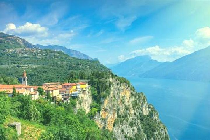 Abigail, 37 — Escort in Puegnago sul Garda, Italy