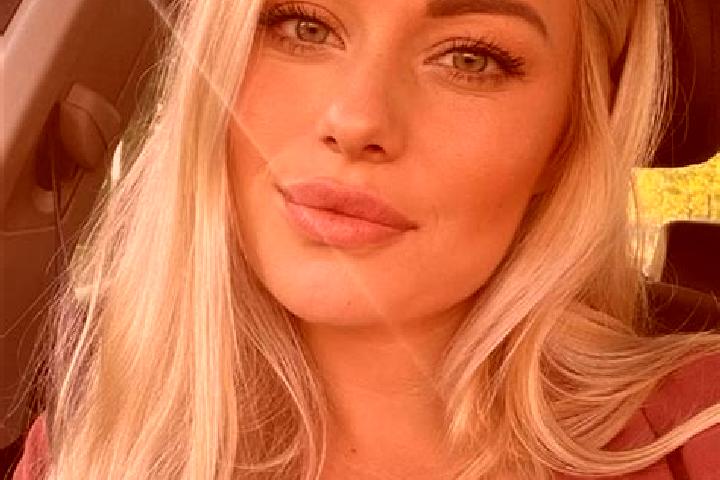 Abigail, 38, a blonde hazel-eyed european companion based in Feremandougou. Offering Erotic Massage, Overnight, Fetish, Massage, Couples. Available for incal...