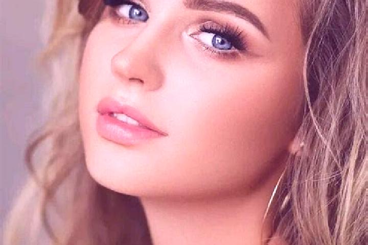 Abigail, 38, a dark blonde blue-eyed asian companion based in Alt Schwerin. Offering Tantra, Prostate Massage, Deep French Kissing. Available for incall and ...
