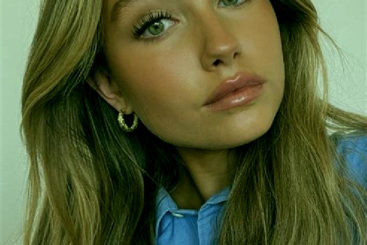 Abigail, 38, a dark blonde green-eyed european companion based in Hrascina. Offering A-Level, Roleplay, Travel Companion, Domination, Prostate Massage. Avail...
