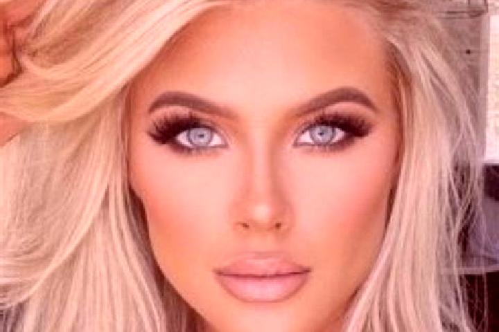 Abigail, 38, a platinum blonde grey-eyed mixed companion based in Kitahiroshima. Offering Striptease, Erotic Massage, BDSM. Available for incall and outcall,...