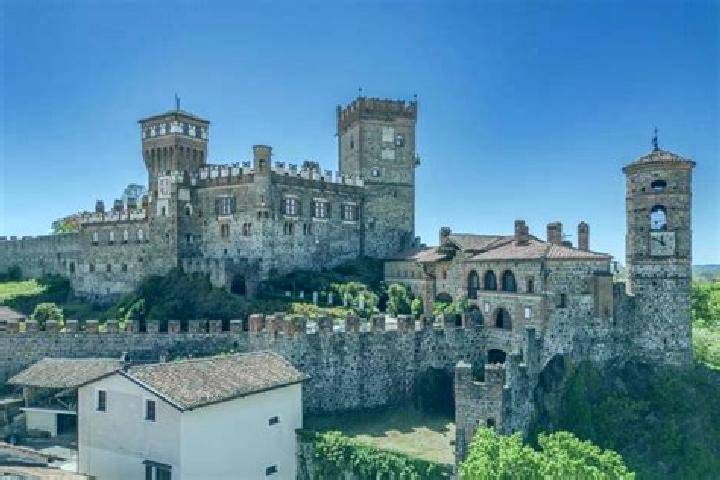 Abigail, 38 — Escort in Pavone del Mella, Italy