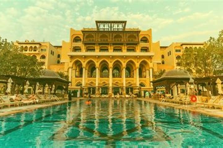 Abigail, 38 — Escort in Qaryat al Qi an, Libya
