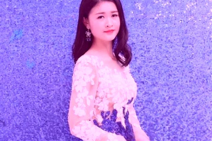 Abigail, 38 — Escort in Qiaoting, China