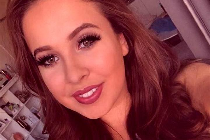 Abigail, 39, a brunette green-eyed caucasian companion based in Sighetu Marmatiei. Offering Prostate Massage, Deep French Kissing, CIM. Available for incall ...