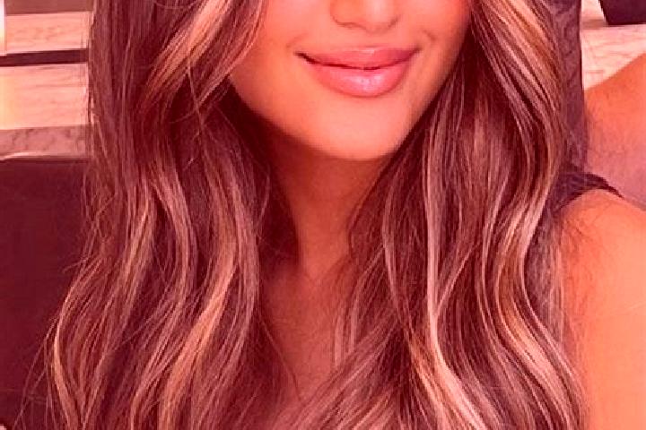 Abigail, 39, a dark blonde brown-eyed european companion based in Mesnard-la-Barotiere. Offering A-Level, Travel Companion. Available for incall and outcall,...