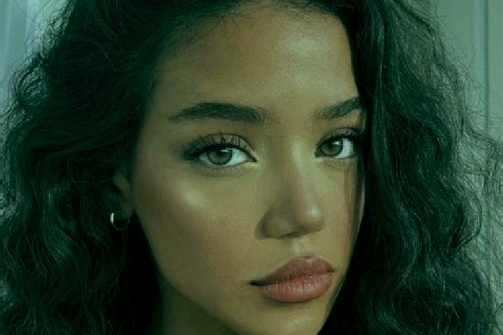 Addison, 20, a black brown-eyed mediterranean companion based in Dhuwaran. Offering CIM, 69, Overnight. Available for incall and outcall, day and evening dates.