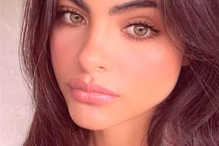 Addison, 20, a chestnut grey-eyed indian companion based in Dalfsen. Offering Roleplay, Party Girl, Domination. Available for incall and outcall, overnight b...