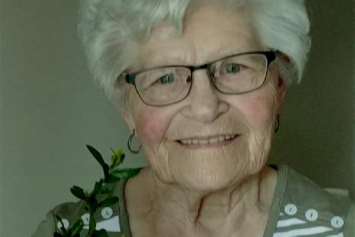 Addison, 20 — Escort in Abbotsford, Canada