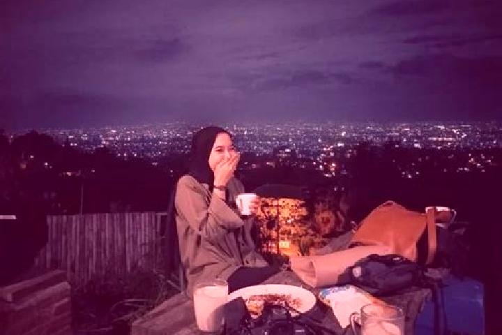 Addison, 20 — Escort in Cibengang, Indonesia