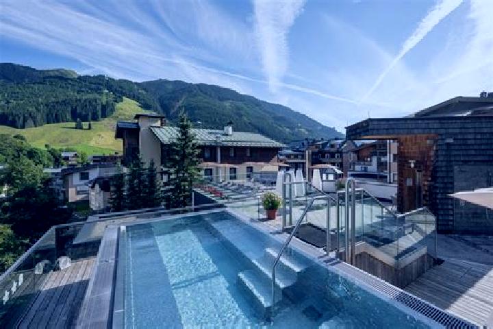 Addison, 20 — Escort in Mitterndorf an der Fischa, Austria