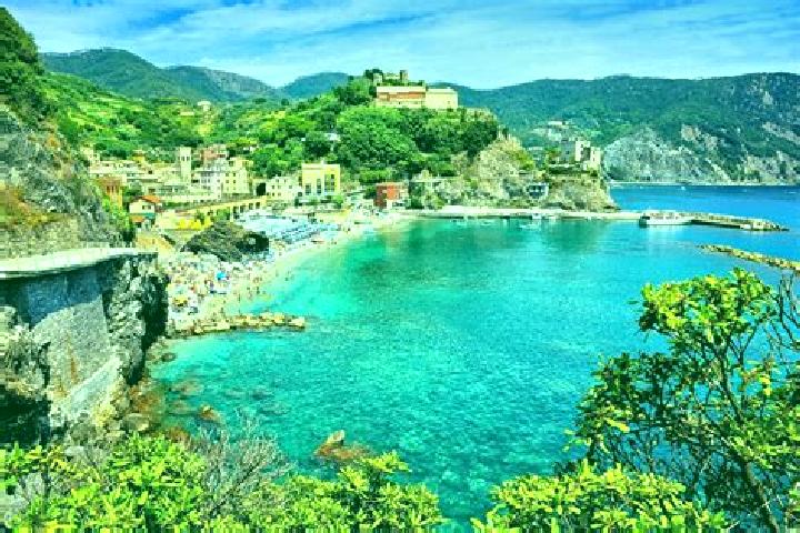 Addison, 20 — Escort in Monterosso, Italy