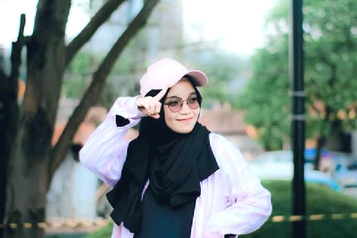 Addison, 20 — Escort in Pelau, Indonesia