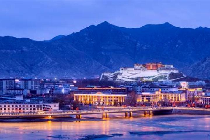 Addison, 20 — Escort in Zhouji, China