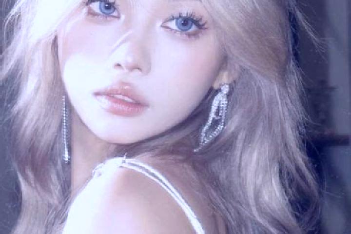Addison, 21, a blonde amber-eyed asian companion based in Gillette. Offering CIM, Party Girl. Available for incall and outcall, overnight bookings available.