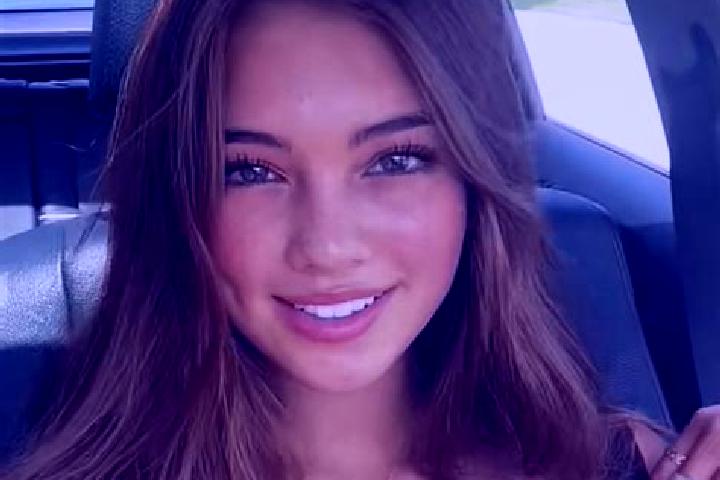 Addison, 21, a brunette amber-eyed latina companion based in Sowerby Bridge. Offering A-Level, Massage, Party Girl, Travel Companion. Available for incall an...