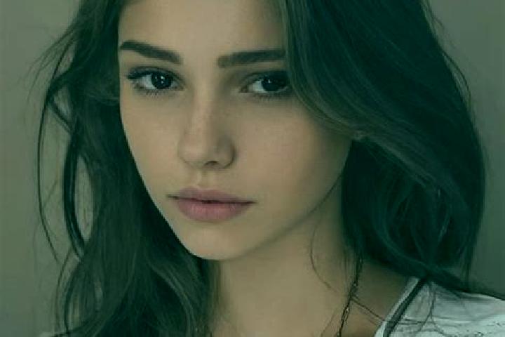 Addison, 21, a chestnut grey-eyed slavic companion based in Neosho. Offering Party Girl, Dinner Date, BDSM, GFE. Available for incall and outcall, day and ev...