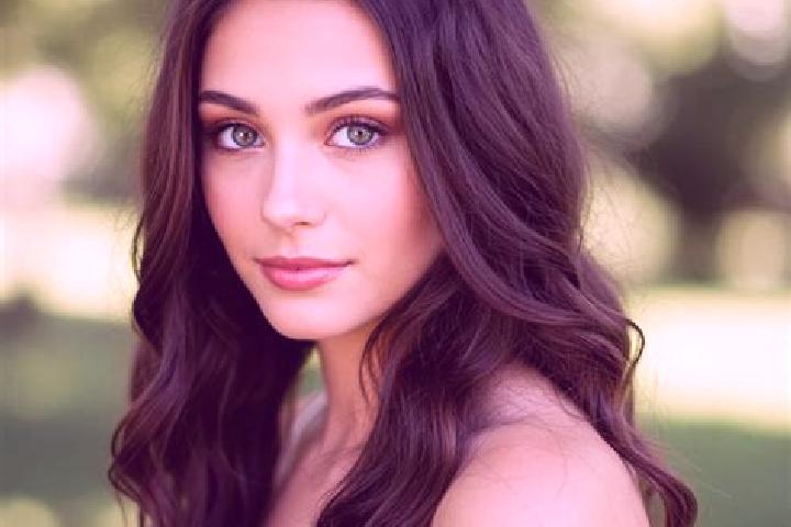 Addison, 21, a chestnut hazel-eyed caucasian companion based in Deyvillers. Offering BDSM, Striptease, Party Girl. Available for incall and outcall, overnigh...
