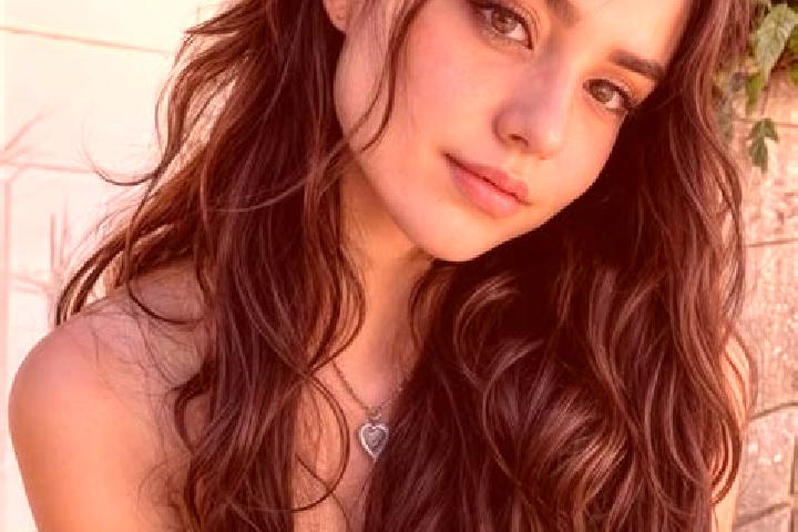 Addison, 21, a dark blonde hazel-eyed middle eastern companion based in Malvik. Offering Girlfriend Experience, OWO, Tantra, BDSM, Dinner Date. Available for...