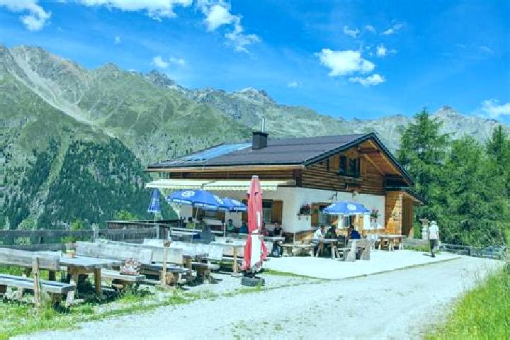 Addison, 21 — Escort in Arzl im Pitztal, Austria
