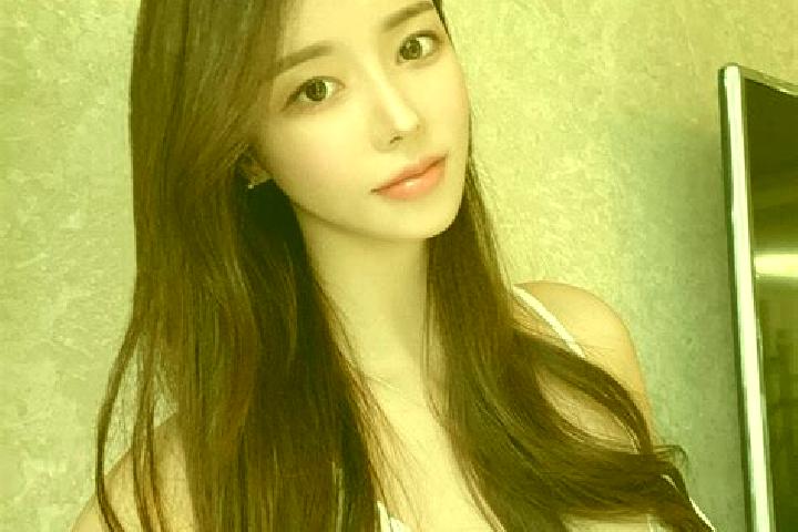 Addison, 21 — Escort in Heichengzi, China