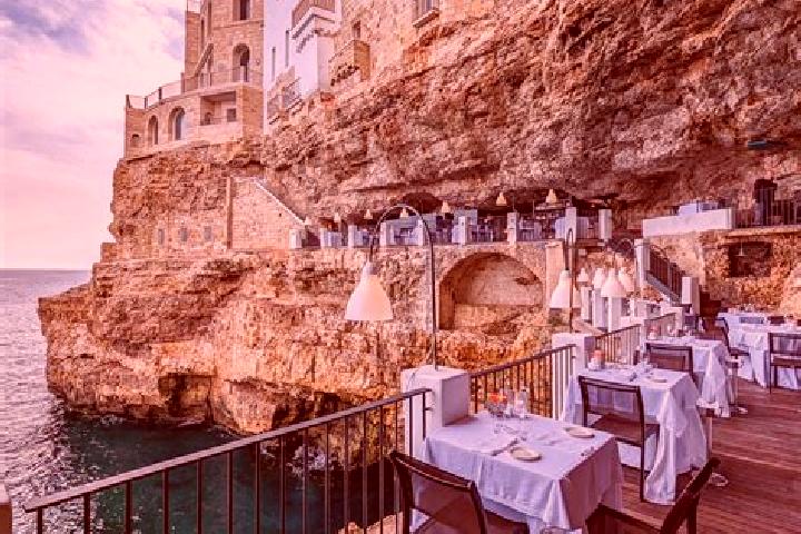 Addison, 21 — Escort in Polignano a Mare, Italy