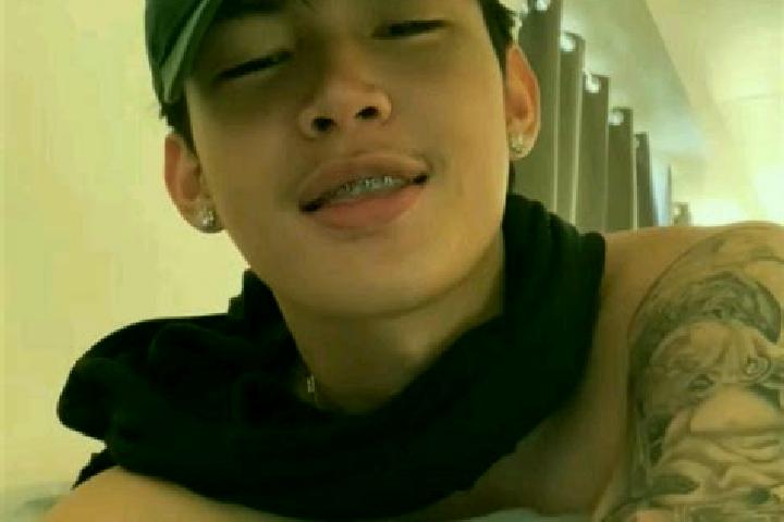 Addison, 21 — Escort in Tandoc, Philippines