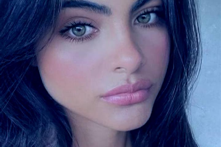 Addison, 22, a black hazel-eyed middle eastern companion based in Sao Joao. Offering BDSM, Party Girl, Dinner Date, Roleplay. Available for incall and outcal...