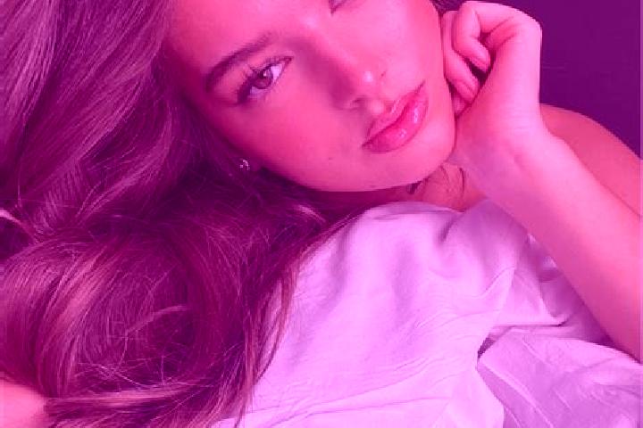 Addison, 22, a chestnut dark-eyed latina companion based in Monchy-Saint-Eloi. Offering CIM, Prostate Massage, Travel Companion, Duos. Available for incall a...