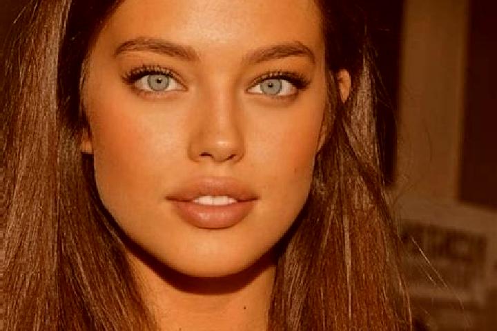 Addison, 22, a chestnut green-eyed caucasian companion based in Farias. Offering Dinner Date, Travel Companion, Couples, A-Level, Girlfriend Experience. Avai...
