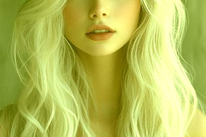 Addison, 22, a platinum blonde brown-eyed caucasian companion based in Bellavista. Offering GFE, OWO, Domination, Dinner Date. Available for incall and outca...