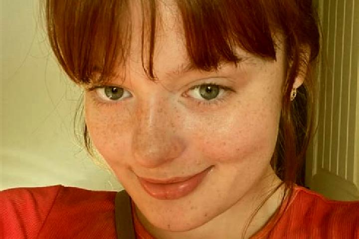 Addison, 22, a red brown-eyed european companion based in Aioi. Offering Couples, Fetish, 69. Available for incall and outcall, day and evening dates.