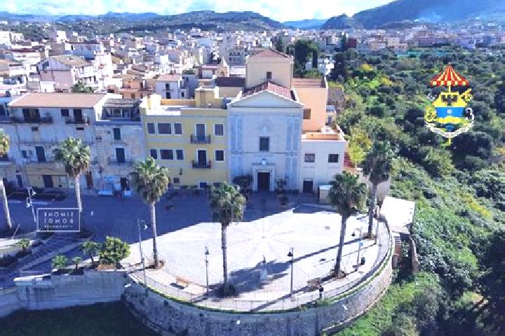 Addison, 22 — Escort in Francavilla di Sicilia, Italy