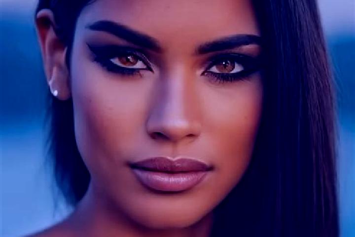 Addison, 23, a auburn amber-eyed latina companion based in Coca de Alba. Offering Party Girl, Prostate Massage, CIM. Available for incall and outcall, overni...
