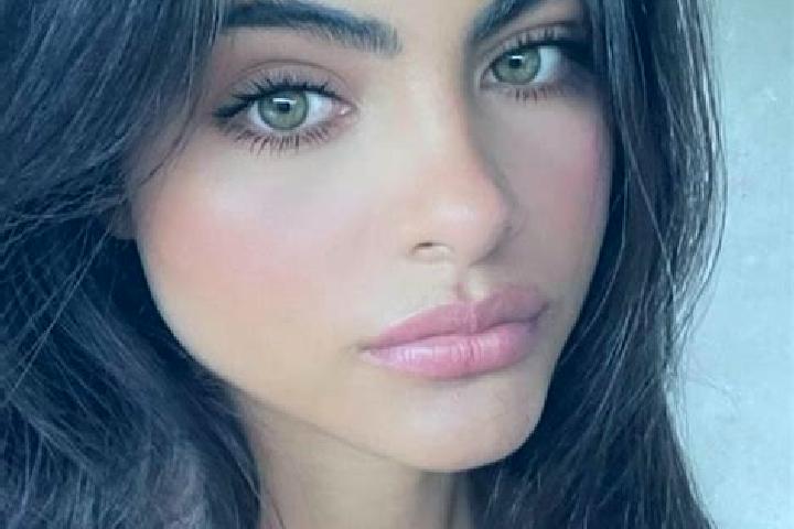 Addison, 23, a black green-eyed caucasian companion based in Besleneyevskaya. Offering Dinner Date, Striptease, Girlfriend Experience. Available for incall a...