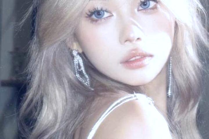 Addison, 23, a blonde dark-eyed asian companion based in Mino de San Esteban. Offering Prostate Massage, BDSM, Roleplay. Available for incall and outcall, ov...