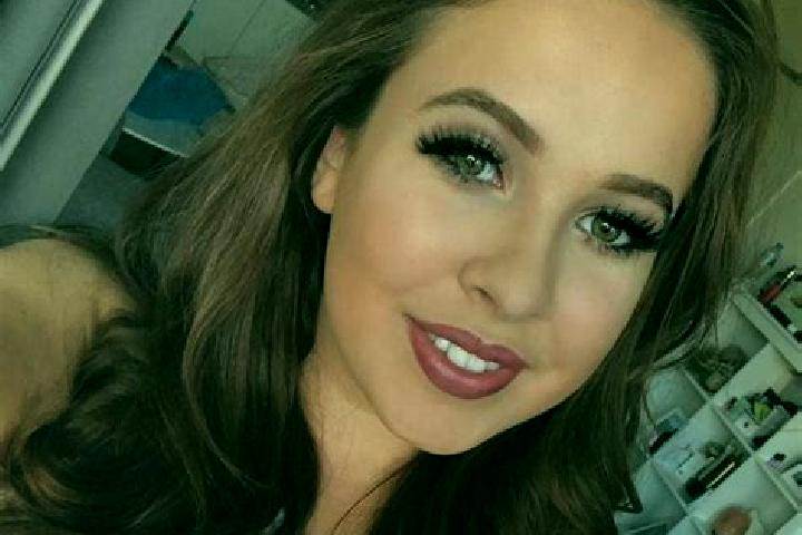 Addison, 23, a brunette amber-eyed slavic companion based in Ushigome. Offering Striptease, 69, Fetish, Erotic Massage. Available for incall and outcall, day...